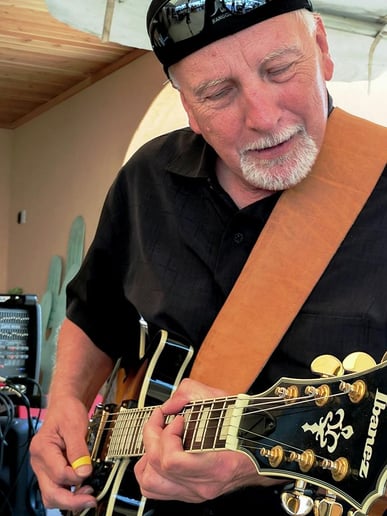 Gallery photo 6 of Orvil Ivie Smooth Jazz & Variety Guitarist