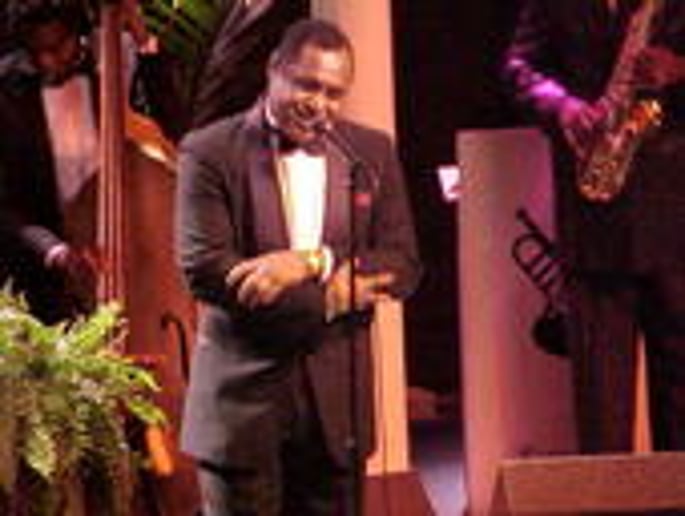Gallery photo 3 of Oscar 'the smooth one' Sheppard