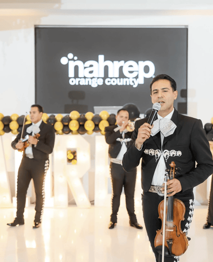 Gallery photo 9 of Osvaldo M.  y su  Mariachi Cielito Lindo