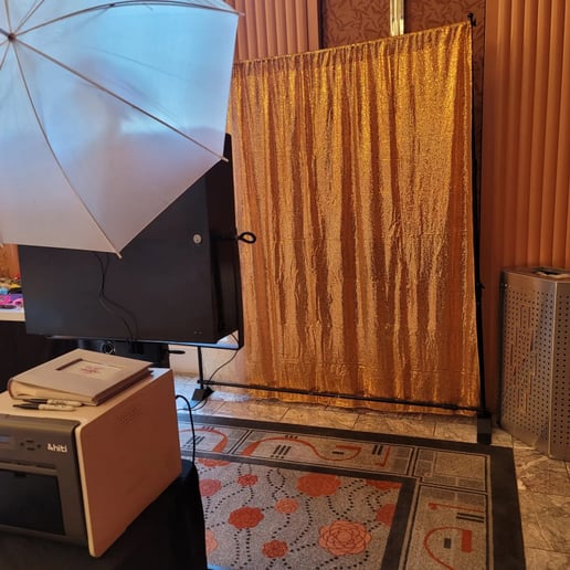 Gallery photo 5 of Out of this World Photobooths