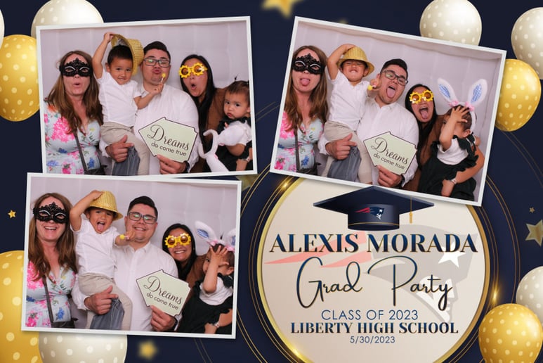 Gallery photo 8 of Out of this World Photobooths
