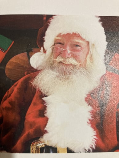 Gallery photo 6 of Overseas Santa