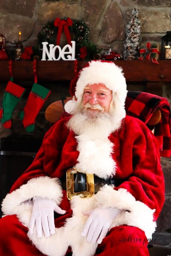 Gallery photo 3 of Overseas Santa
