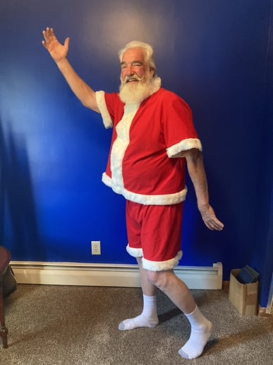 Gallery photo 8 of Overseas Santa