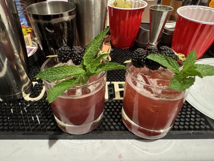 Gallery photo 4 of Oz the Mixologist