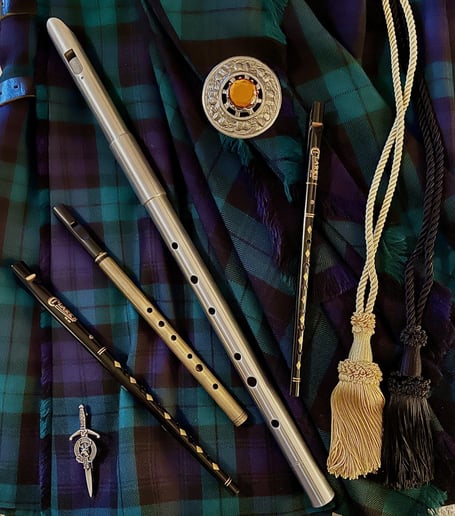 Gallery photo 29 of Ozark Bagpiper