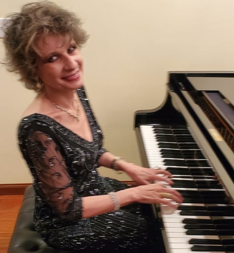 Gallery photo 4 of Claudia Sanchez, the Passionate Pianist