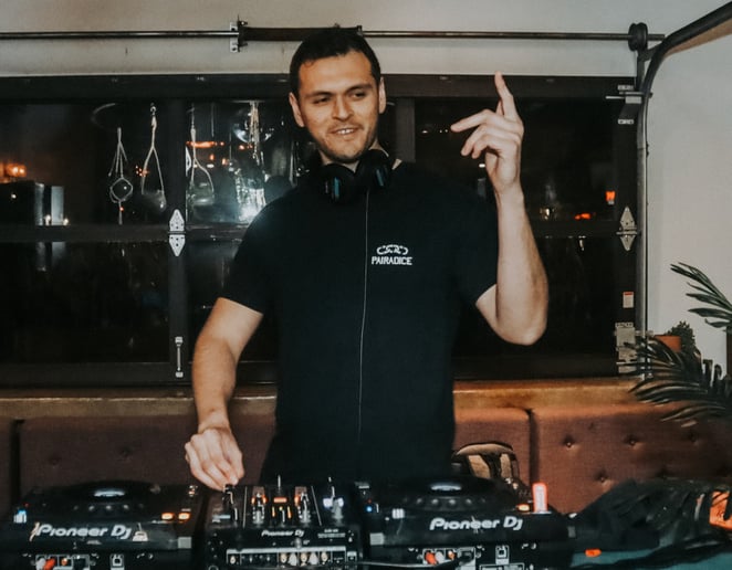 Gallery photo 3 of DJ Nava