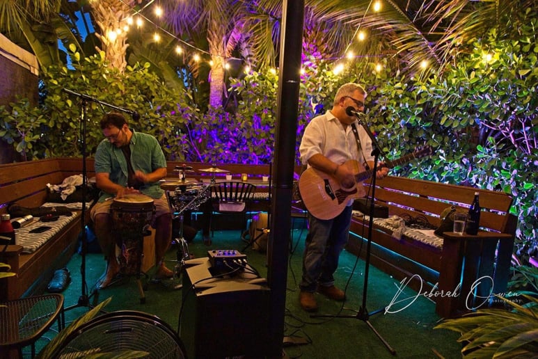 Gallery photo 3 of Rik Ferrell & the Borrowed Stars