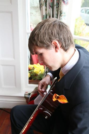 Gallery photo 5 of Padraig Timoney - Singer and Musician