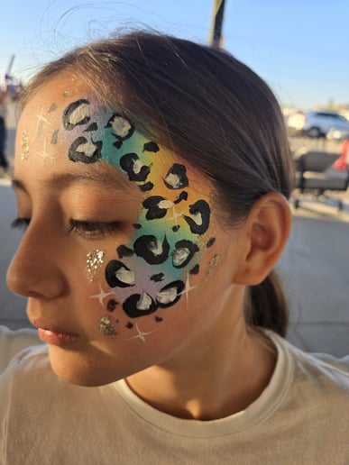 Gallery photo 2 of Paint it Up facepainting