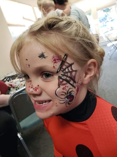 Gallery photo 3 of Glitter & Giggles Face Paint