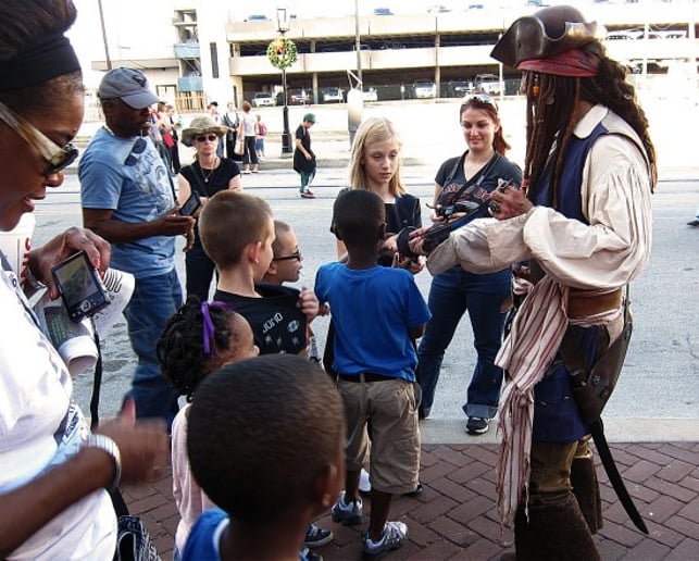 Gallery photo 11 of Pair of Pirates