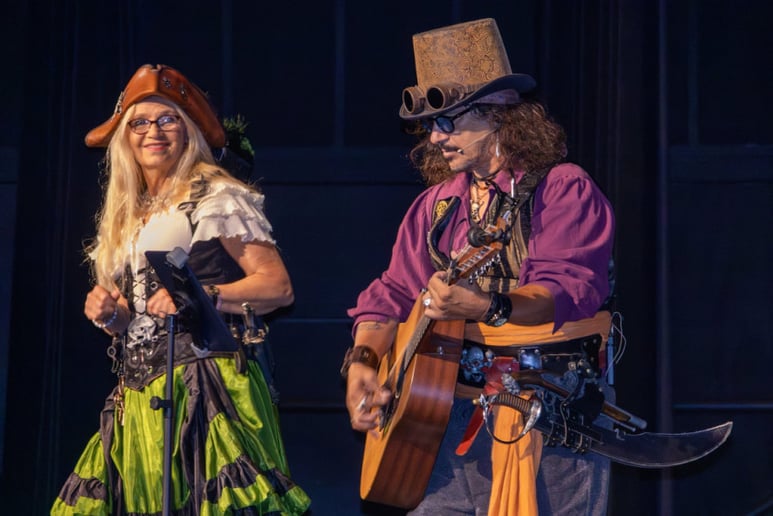 Gallery photo 19 of Pair of Pirates