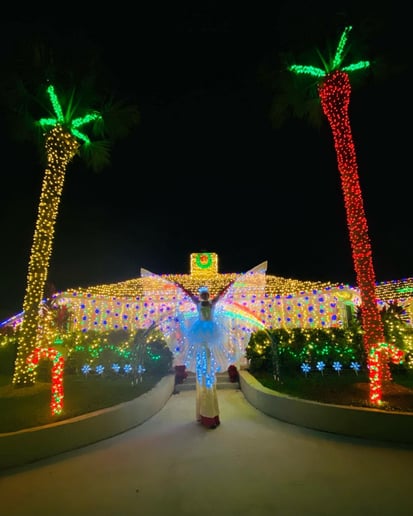 Gallery photo 9 of Palm Beach Stilts & Entertainment