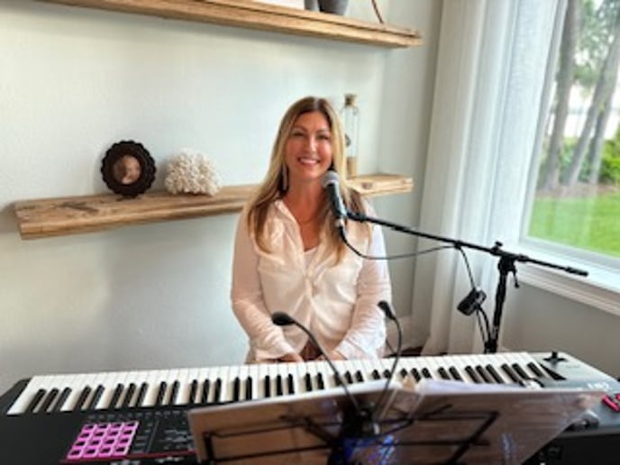 Gallery photo 2 of Pamela Dio Music