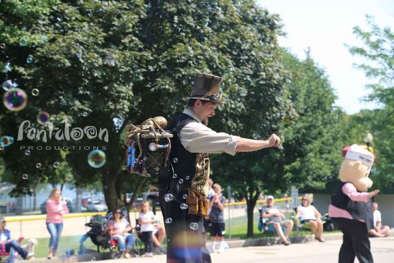Gallery photo 7 of Pantaloon Productions