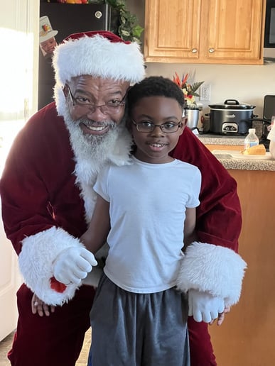Gallery photo 4 of PAPA CLAUS (Your Real-Bearded Santa)