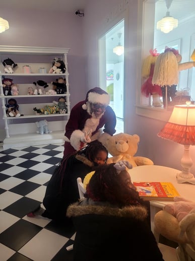 Gallery photo 8 of PAPA CLAUS (Your Real-Bearded Santa)