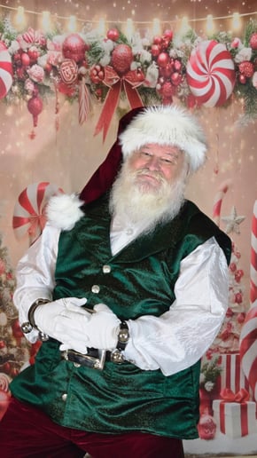 Gallery photo 4 of Papa Ed Noel