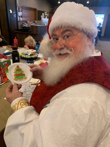 Gallery photo 2 of Papa Santa