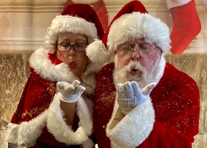 Gallery photo 12 of PapaSanta