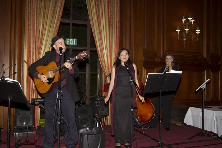 Gallery photo 7 of Paris Chansons