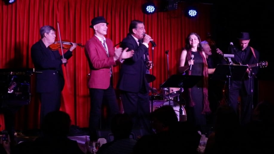 Gallery photo 10 of Paris Chansons