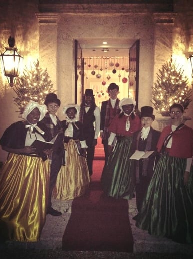 Gallery photo 22 of The Parson Brown Singers Christmas Carolers
