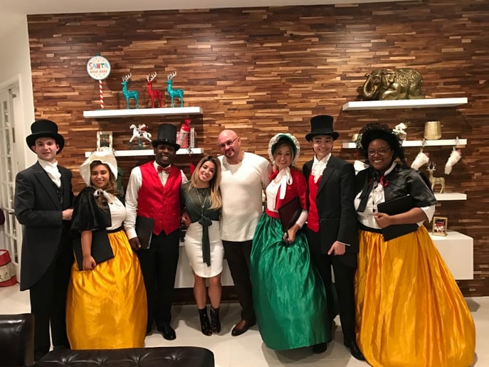 Gallery photo 30 of The Parson Brown Singers Christmas Carolers