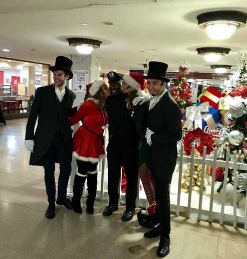Gallery photo 31 of The Parson Brown Singers Christmas Carolers