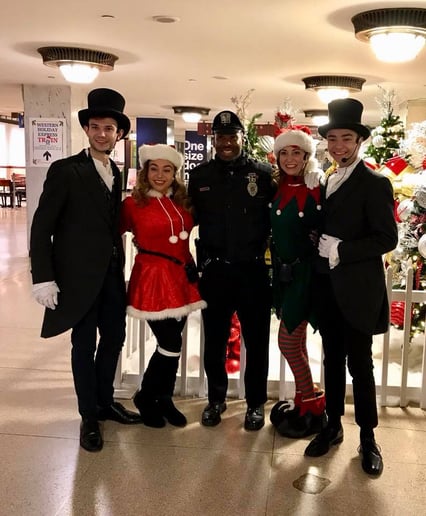 Gallery photo 23 of The Parson Brown Singers Christmas Carolers