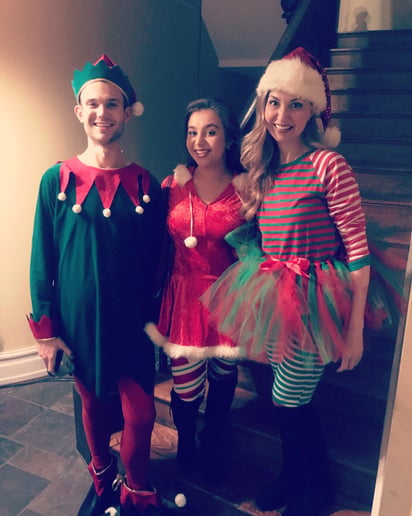 Gallery photo 17 of The Parson Brown Singers Christmas Carolers