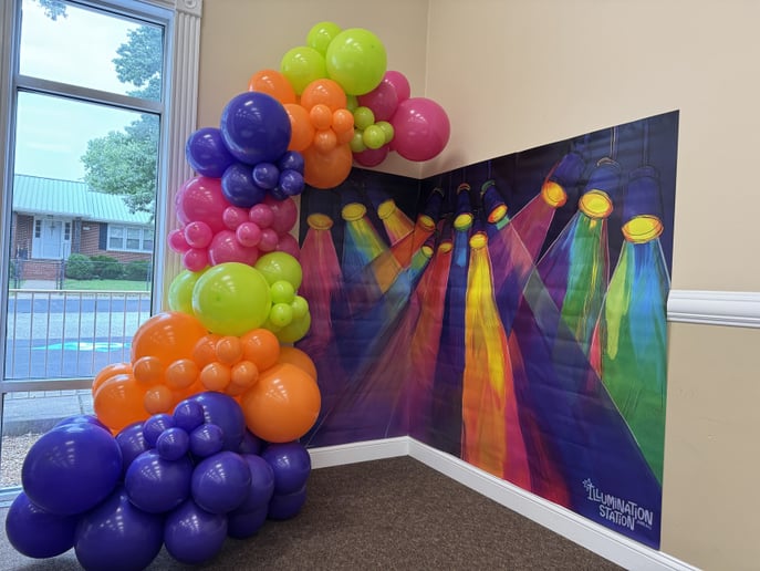 Gallery photo 8 of Party Artist Events