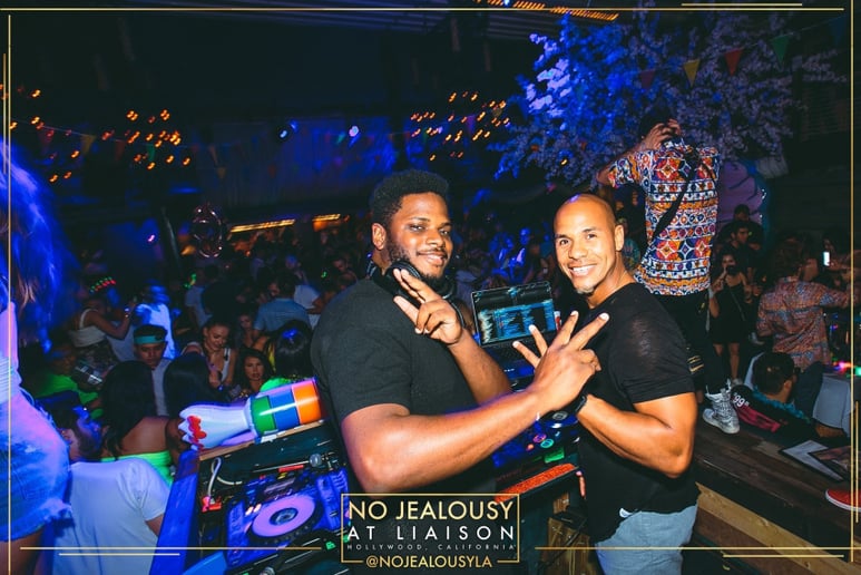 Gallery photo 4 of Party Dj