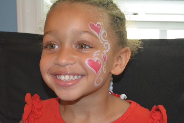 Gallery photo 1 of Party Paints by Mariam