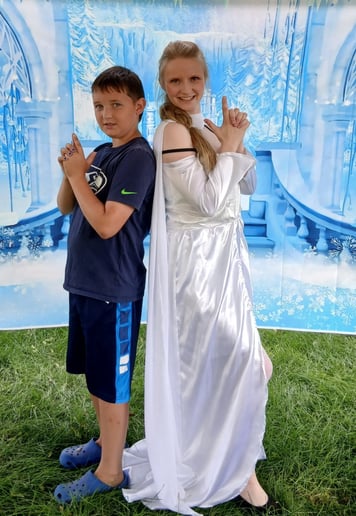Gallery photo 2 of Party with Elsa