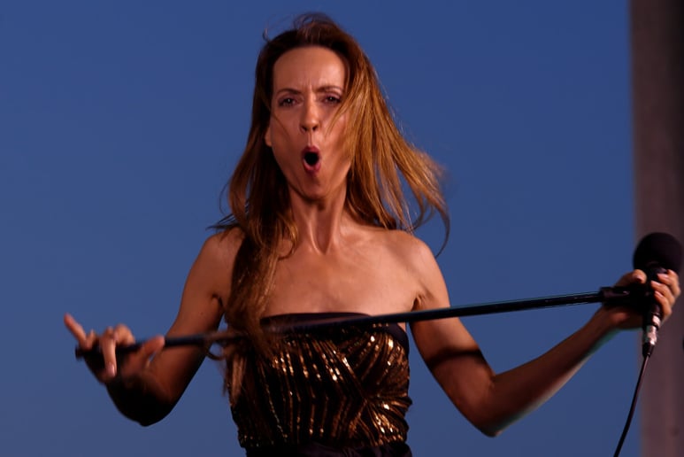 Gallery photo 6 of Passion Celine