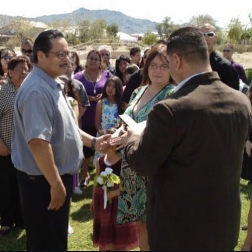 Gallery photo 2 of Pastor Martín Cisneros, Officiant