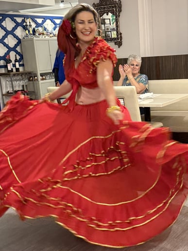 Gallery photo 6 of Patricia Belly Dancer
