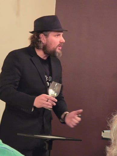 Gallery photo 1 of Patrick the Magician
