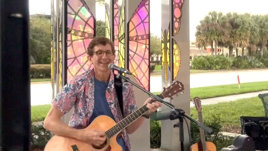 Gallery photo 6 of PatrickMacMusic