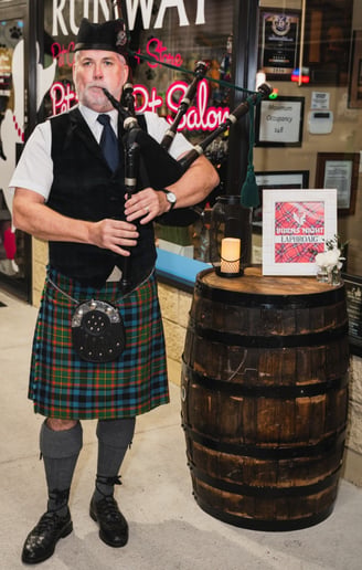 Gallery photo 10 of Bagpiper - Paul Macleish
