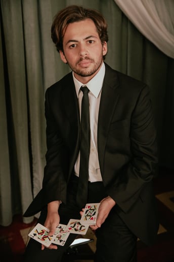 Gallery photo 2 of Paul Robaia Magic