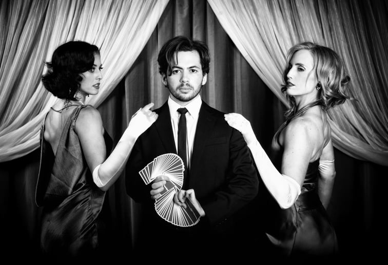 Gallery photo 5 of Paul Robaia Magic