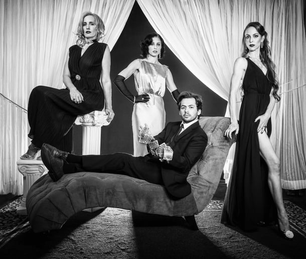 Gallery photo 6 of Paul Robaia Magic