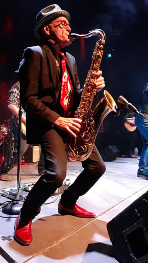 Gallery photo 2 of Paul Wainwright Saxophonist