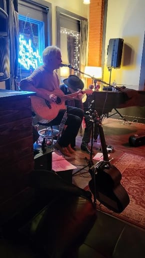 Gallery photo 5 of Paul Wintermore Music