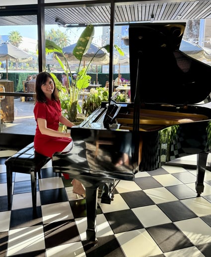Gallery photo 8 of Juilliard-Pianist Paulina Simkin