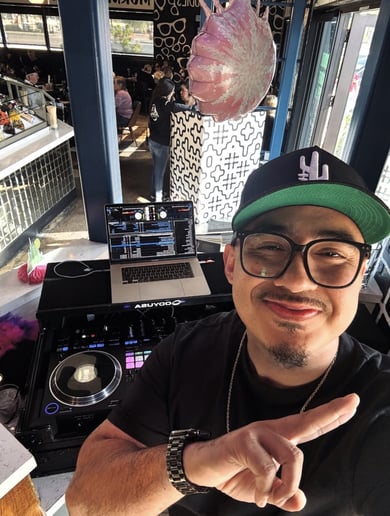 Gallery photo 10 of Pay The DJ Ent